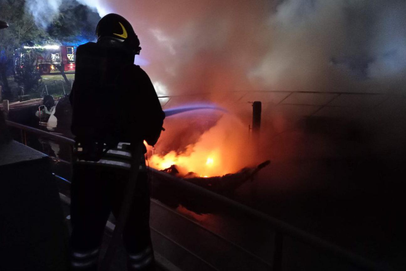Incendio imbarcazione