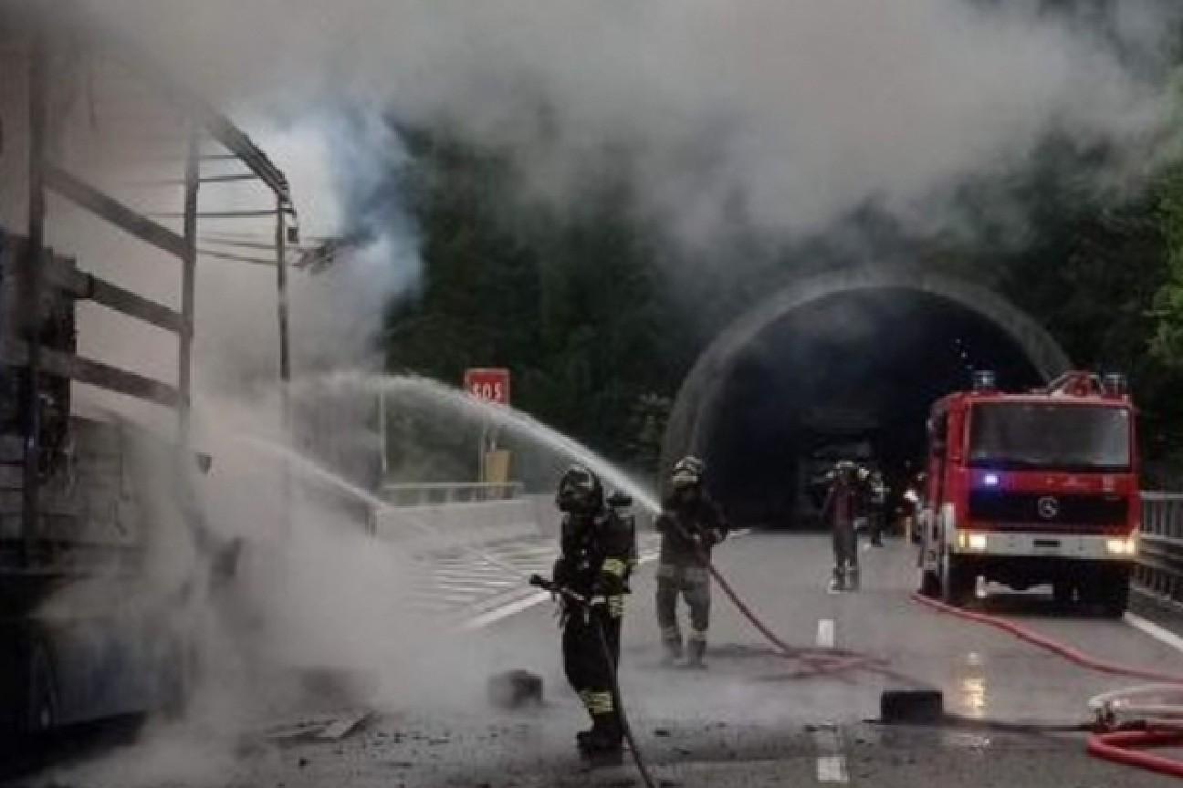 Incendio autoarticolato