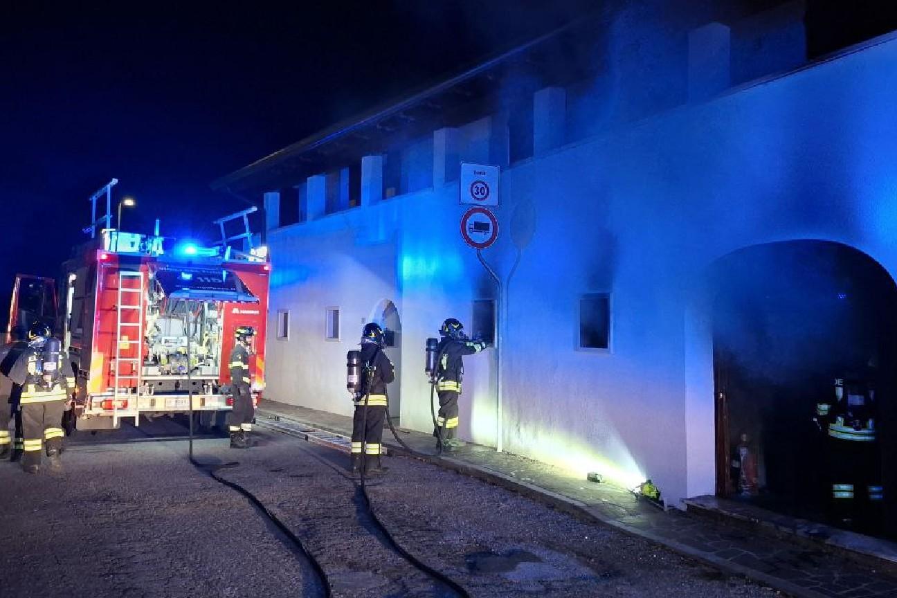 Incendio magazzino 