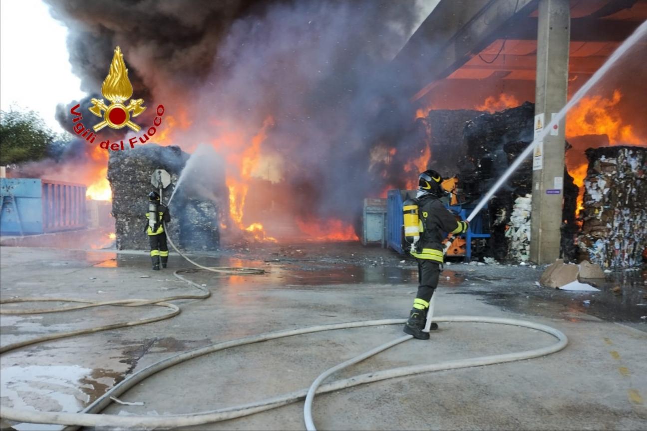 Incendio azienda