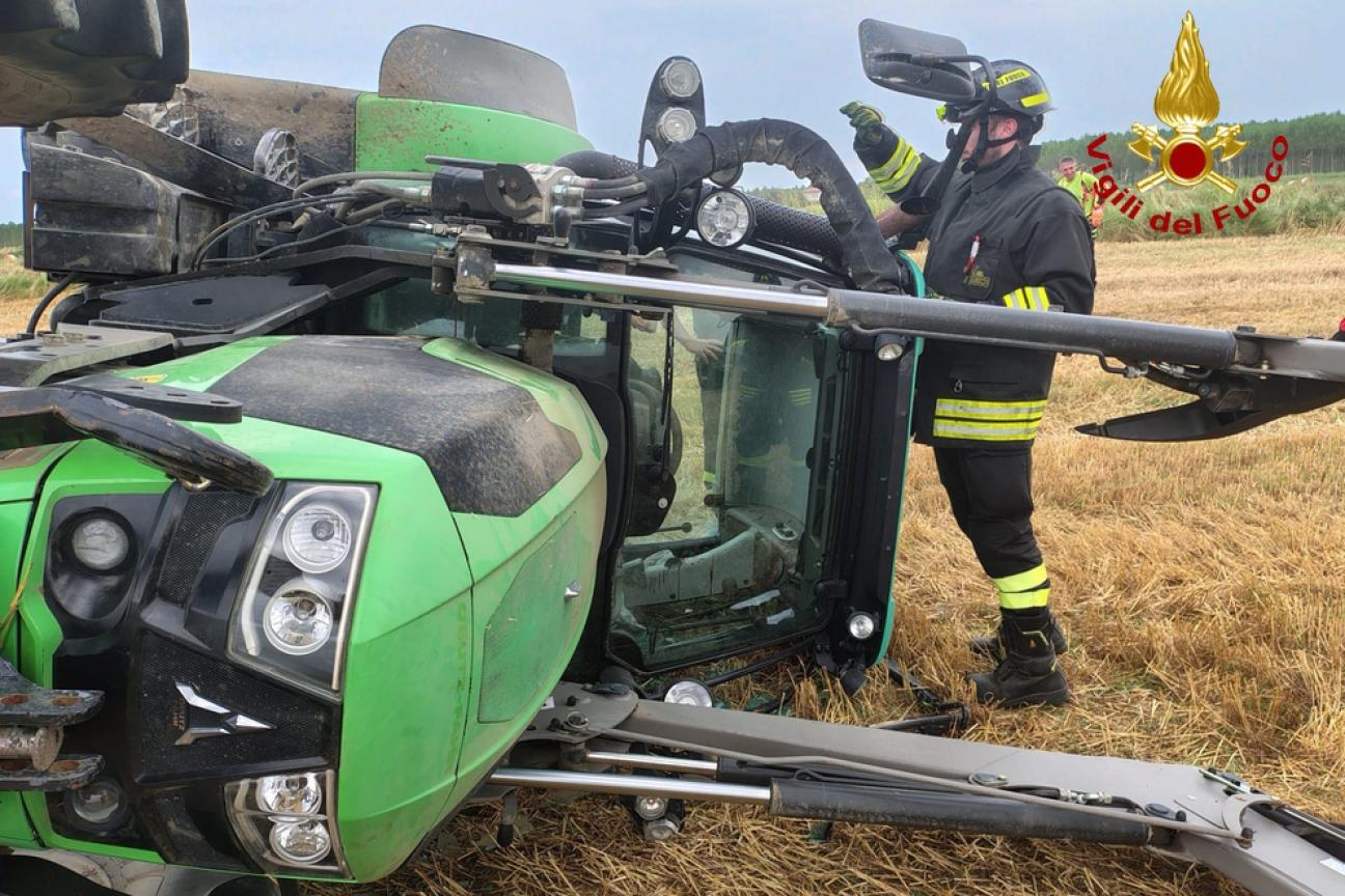 Ribaltamento trattore agricolo