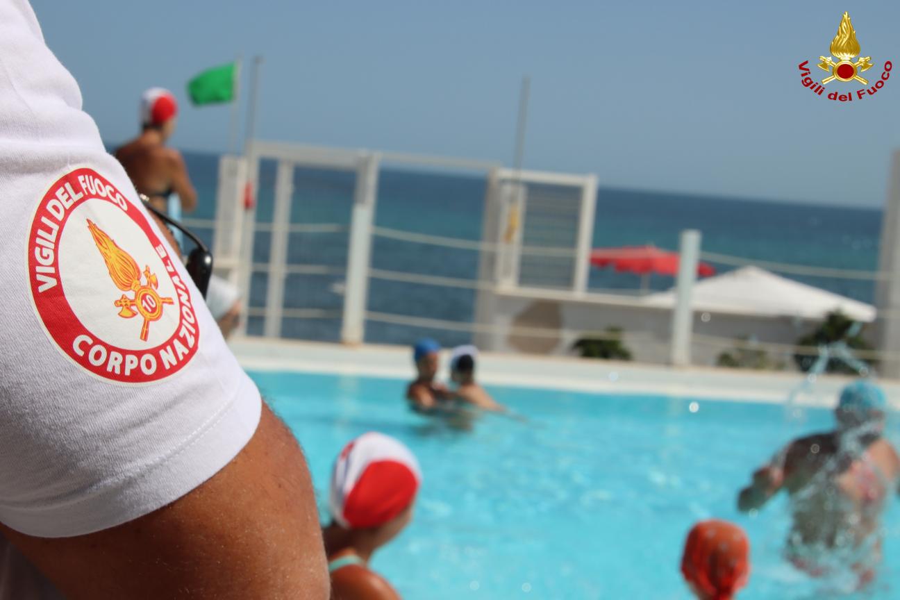 momenti in piscina