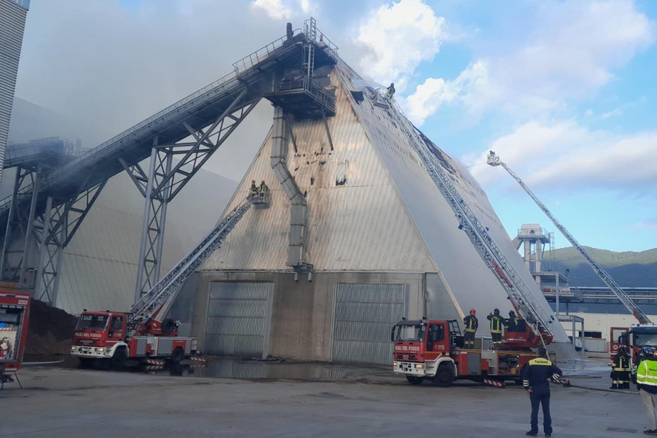 Incendio deposito cippato