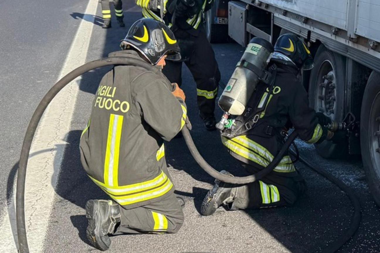 A4 principio incendio autoarticolato