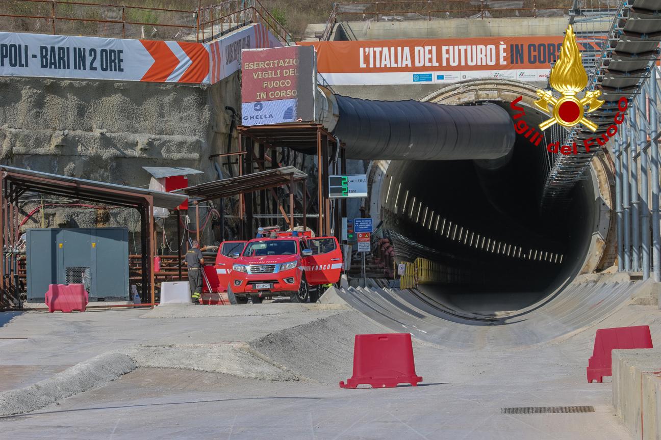 L'esercitazione dei vigili del fuoco e la sfida del soccorso nella Tunnel Boring Machine