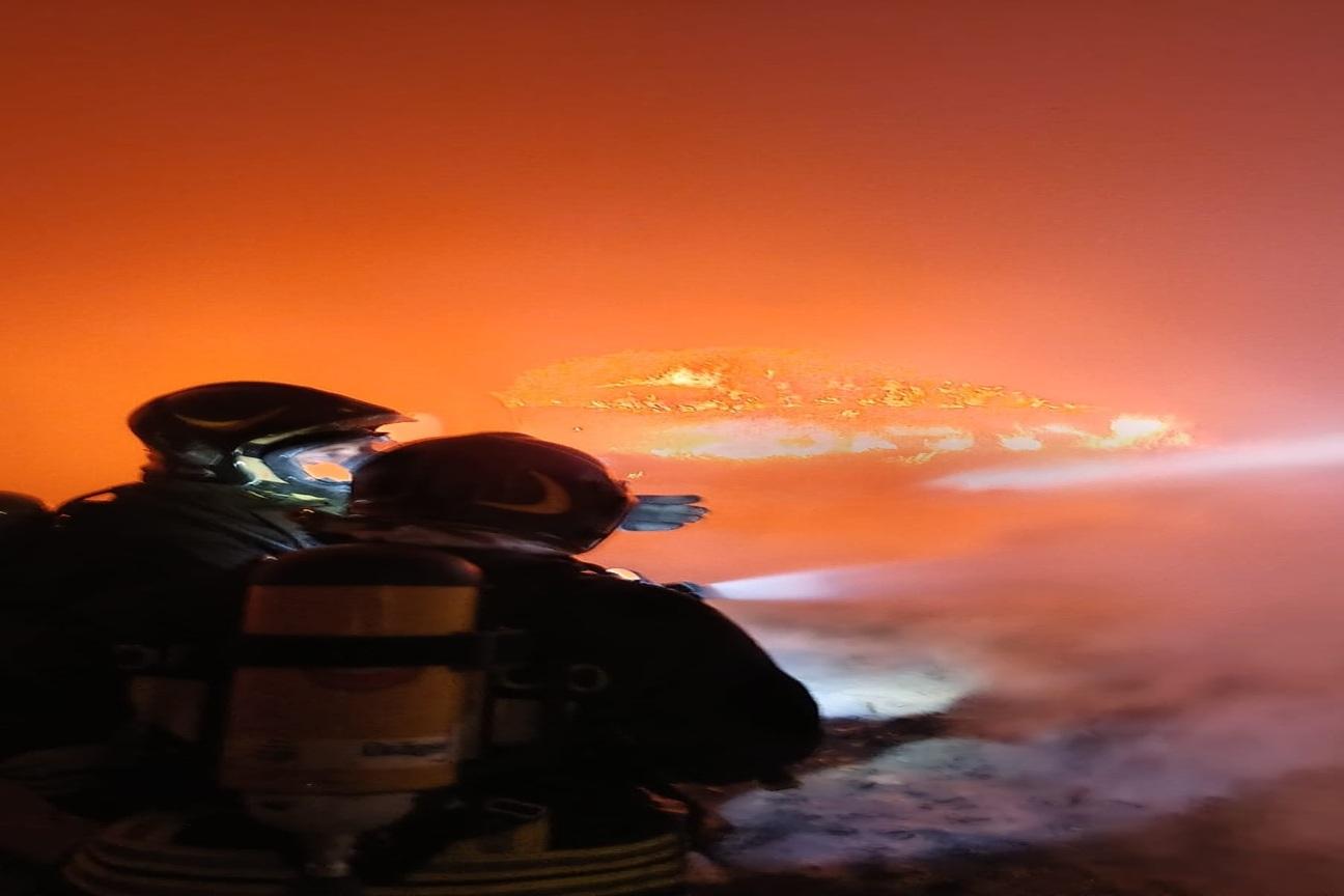 Incendio stabilimento Acqua Santa Croce