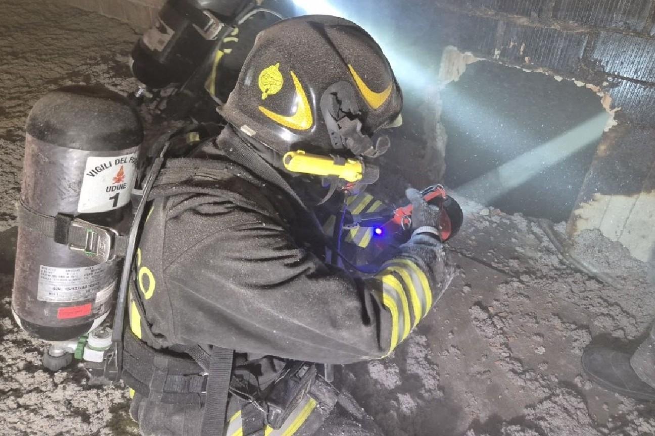 Incendio sottotetto 