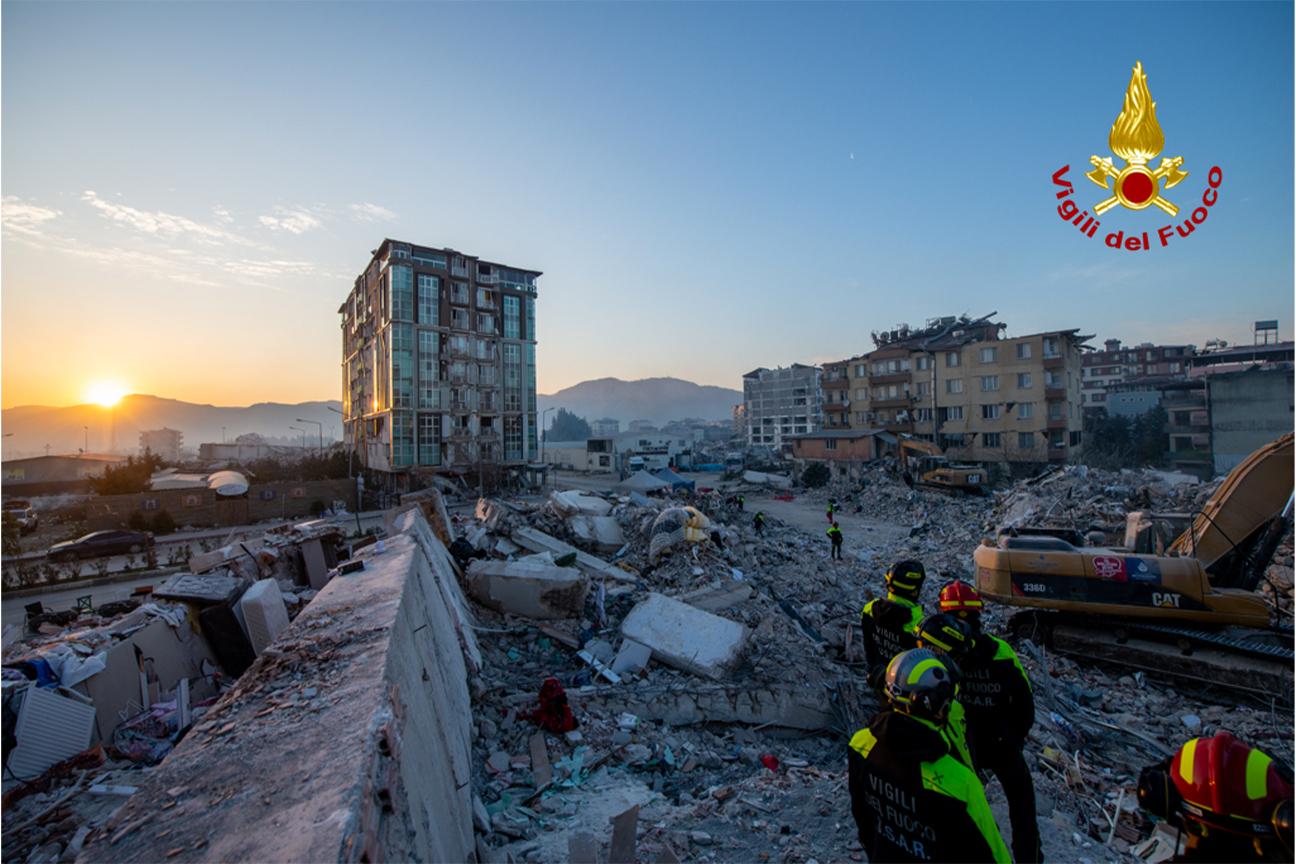 I Vigili del fuoco italiani ad Antiochia nel febbraio 2023 dopo la devastazione del terremoto 