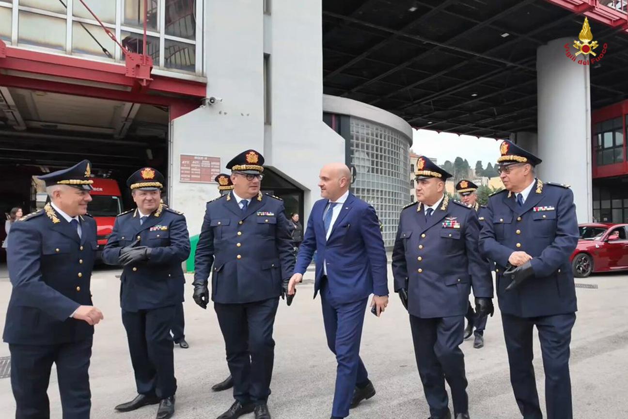 L'arrivo del sottosegretario Prisco e del Capo dl Corpo al comando di Napoli per l'inaugurazione della Commissione Medica