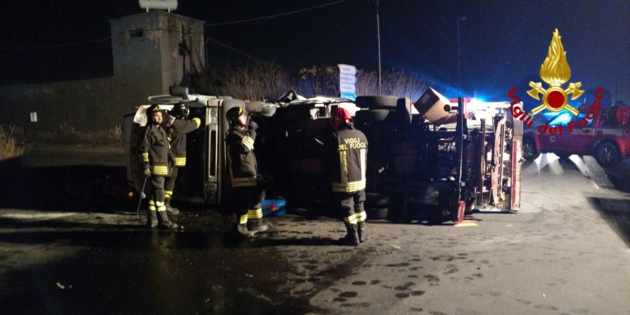 Catania, incidente stradale nella zona industriale sulla "SP.69"