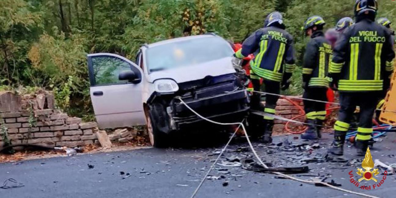 Pesaro Urbino, incidente stradale